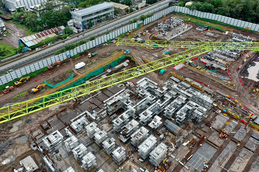 Aerial view, Jul 2024. Steel framing. Second crane.